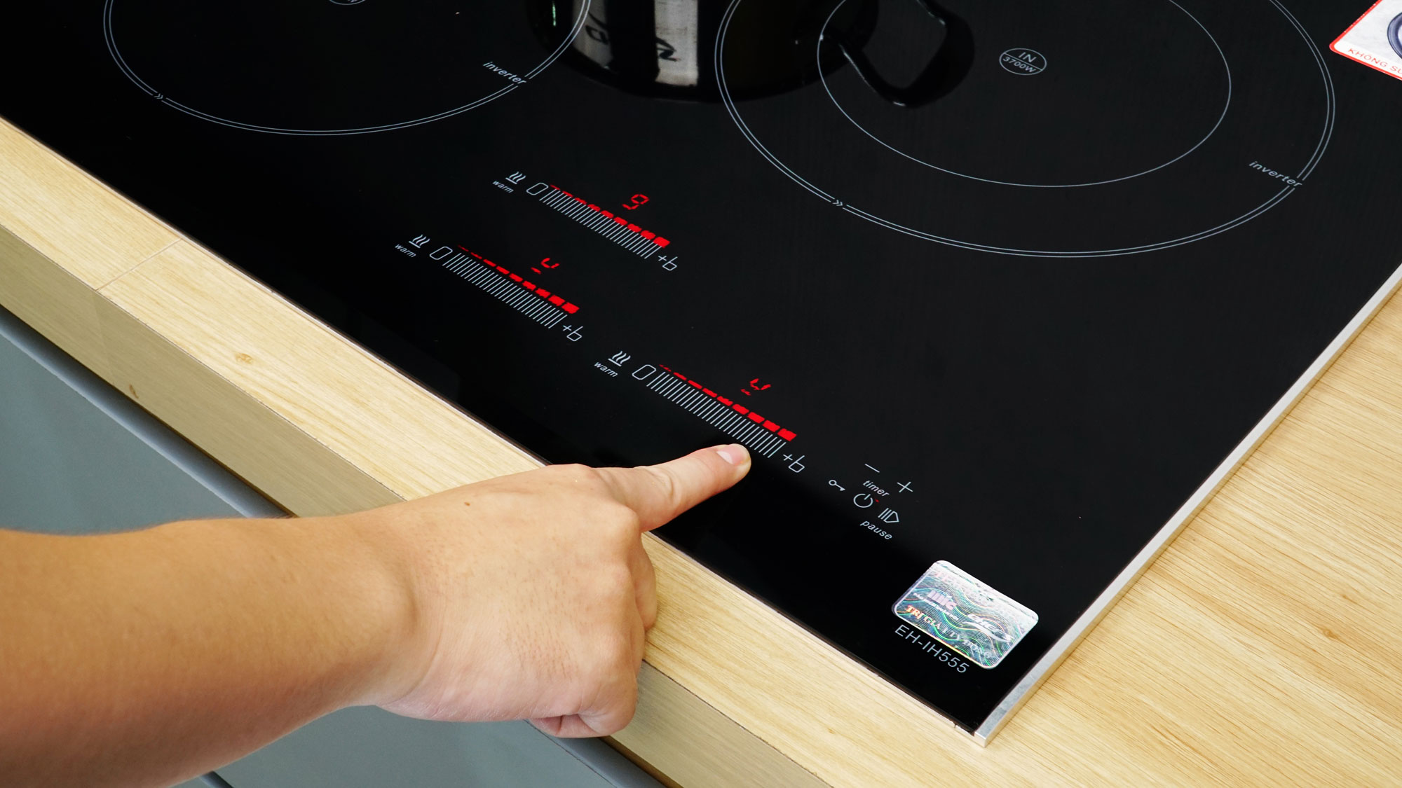 Bếp từ ba Chefs EH-IH555 -9